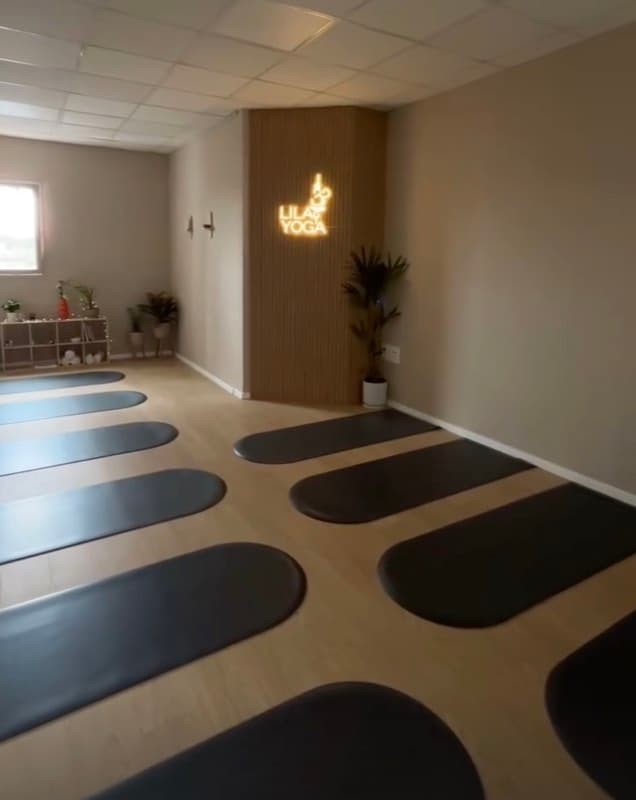 סטודיו Lila Yoga